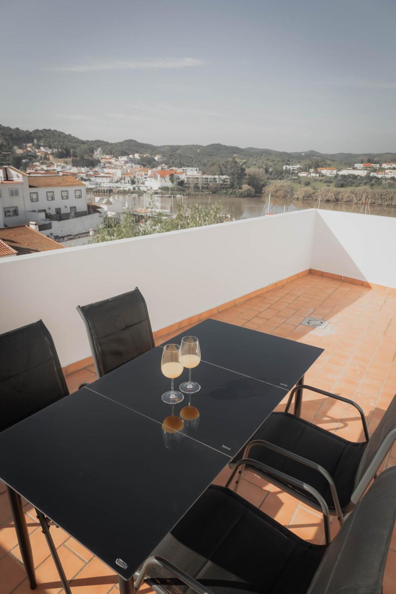 Neade Residencial Suites Sanlúcar de Guadiana エクステリア 写真